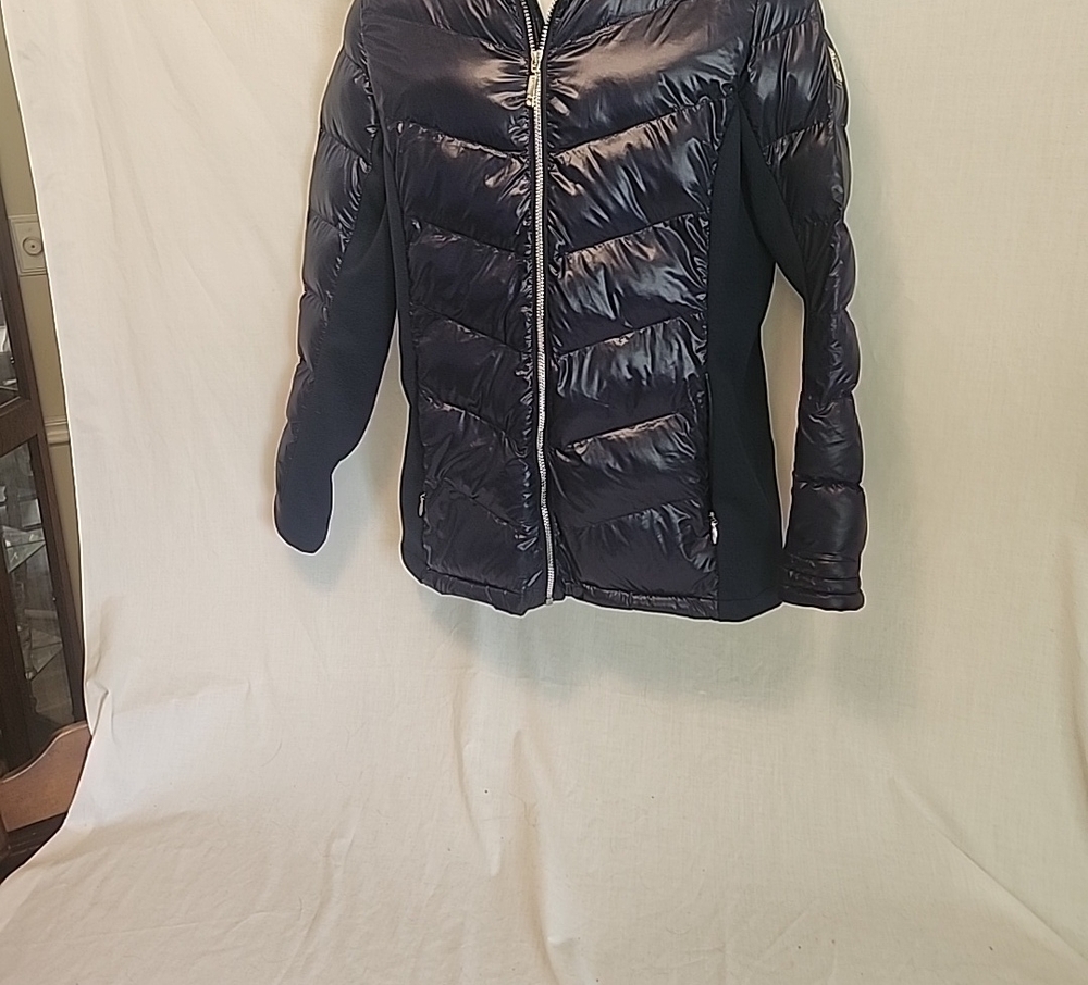 Descente Navy Quilted Down Puffer Jacket